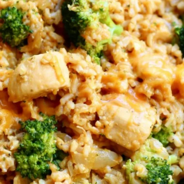 Delicious one-pot chicken and rice dish served with vibrant vegetables