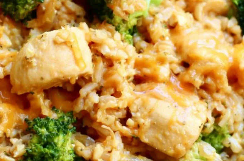 Delicious one-pot chicken and rice dish served with vibrant vegetables