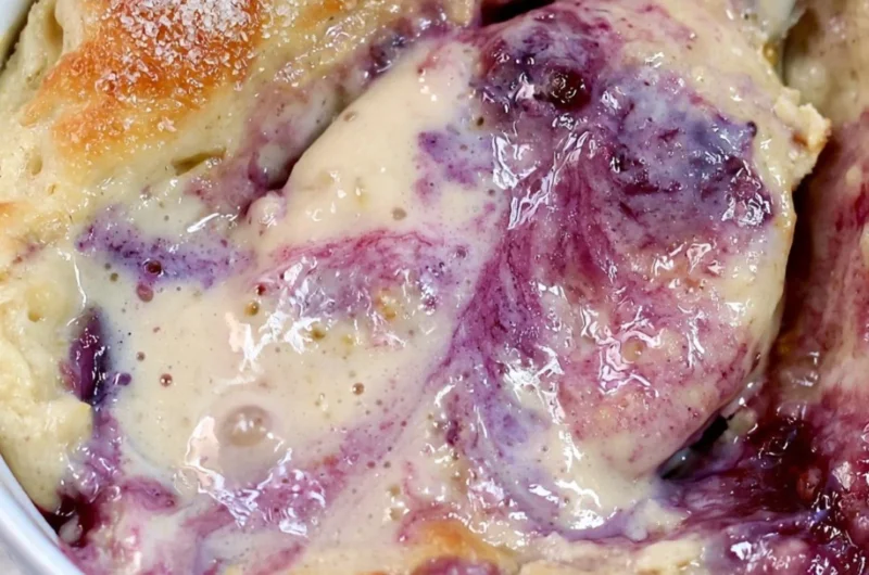 Healthy blueberry protein baked oats with no added sugar
